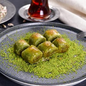 Antep fistikli baklava