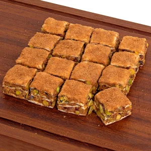 Lotuslu baklava dilimli